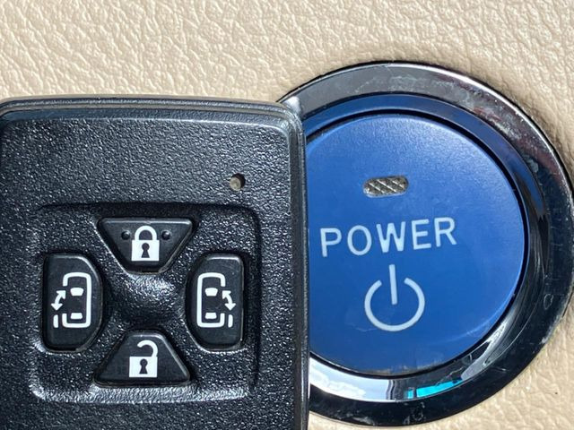 �y�����p���[�X���C�h�h�A�z�X�}�[�g�L�[��^�]�Ȃ̃X�C�b�`�Ō�ȗ����X���C�h�h�A�̊J���\���d��������͂����ăh�A���J����K�v�������A�����Ȃ��q�l�ł��ȒP�ɊJ���߂ł����K�ł���