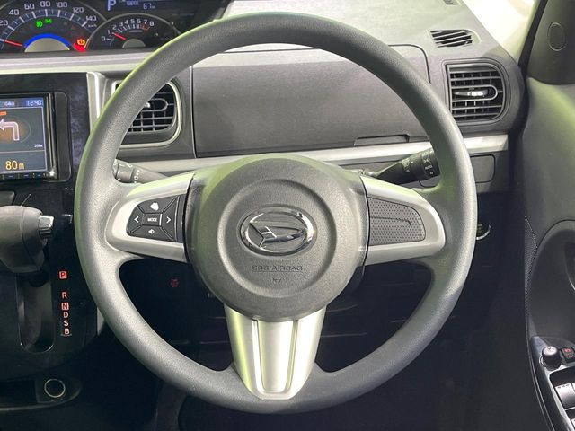 �y�X�e�A�����O�X�C�b�`�z�^�]���A�O������ڐ������炷���ƂȂ��A�I�[�f�B�I���̑��삪�\�ȕ֗��@�\!���S&���K�ȃh���C�u�����o���Ă���܂���