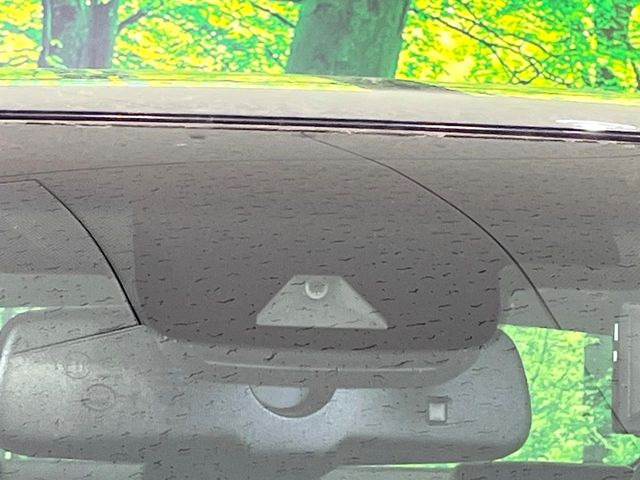 �y�g���^�Z�[�t�e�B�Z���X�z���s���ɑO���̎ԗ�����F�����A�Փ˂������Ȏ��͌x��ƃu���[�L�ŏՓˉ���Ɣ�Q�y�����A�V�X�g�B�����S�Ƀh���C�u�����y���݂��������܂��B