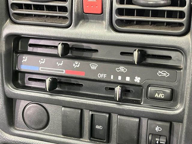 �����~�������Ă��S�Ȃɉ��K�ȋ󒲂�͂��Ă����A�_�C�������G�A�R���𑕔���