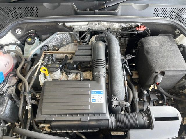 �����X�ł́A�e���[�J�[�̐�p�f�f�e�X�^�[�𓱓��B���Ǝ��i�����e�N�j�J���X�^�b�t���풓���Ă���܂��̂ŁA������̍ۂɂ����S���Ă����p���������܂��B