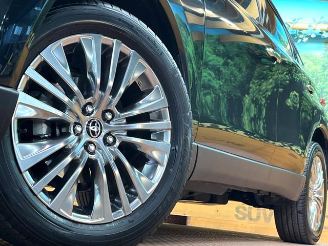 �y����19�C���`�A���~�z�C�[���z�O�ςɃ}�b�`���������A���~�z�C�[���𑕒����Ă���܂��B�e��ЊO�A���~�z�C�[����A�X�^�b�h���X�^�C�����戵�����Ă���܂��B���񂲑��k����������