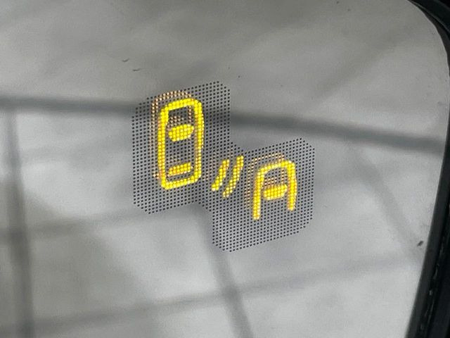 �y�u���C���h�X�|�b�g���j�^�����O�z���s���A�h�A�~���[�̎��p�ɂȂ�₷���ӏ��Ɍ㑱�Ԃ��ڋ߂���ƃT�C�h�~���[�t�߂Ɍx����\���A�h���C�o�[�ɒ��ӊ��N�����Ă���܂��B