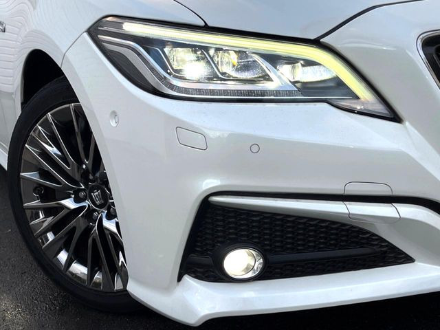 �y�O��LED�w�b�h���C�g�z�X�^�C���b�V���Ȍ����ڂ̎O��LED�w�b�h���C�g�𑕔���X�^�C�������łȂ��A��Ԃ̑��s�����E�ǍD�ň��S���Ă���肢�������܂��B