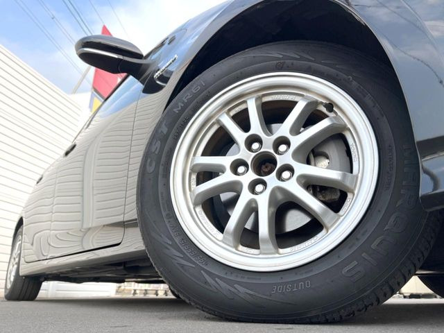 �y15�C���`�A���~�z�C�[���z�O�ςɃ}�b�`�����A���~�z�C�[���𑕒����Ă���܂��B�e��A���~�z�C�[����A�X�^�b�h���X�^�C�����戵�����Ă���܂��B���񂲑��k����������