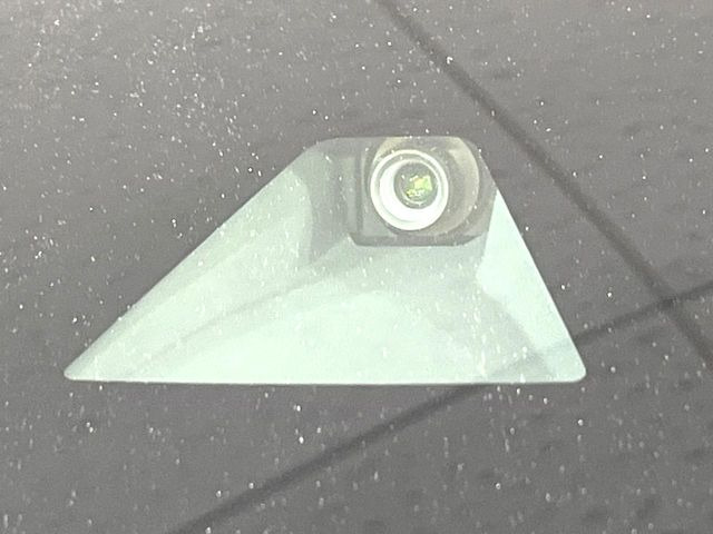 �y�C���e���W�F���g�G�}�[�W�F���V�[�u���[�L�z�t�����g�J�����őO���̎ԗ�����s�҂����m�B�Փ˂������Ȏ��͏Փ˔�Q�y���u���[�L���쓮�A�Փˉ�����T�|�[�g�B�����S�Ƀh���C�u�����y���݂��������܂��B