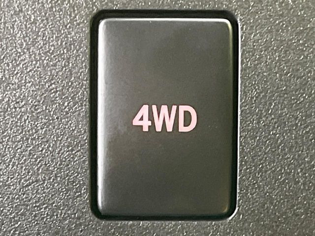 4WD�̂��Ԃł��̂ŁA�ᓹ�ł����S�ł���~��n�n��ɂ��Z�܂��̕��ȊO�ɂ��A�E�B���^�[�X�|�[�c����̕���~��n��֋A�Ȃ����@�������ɂ���������!