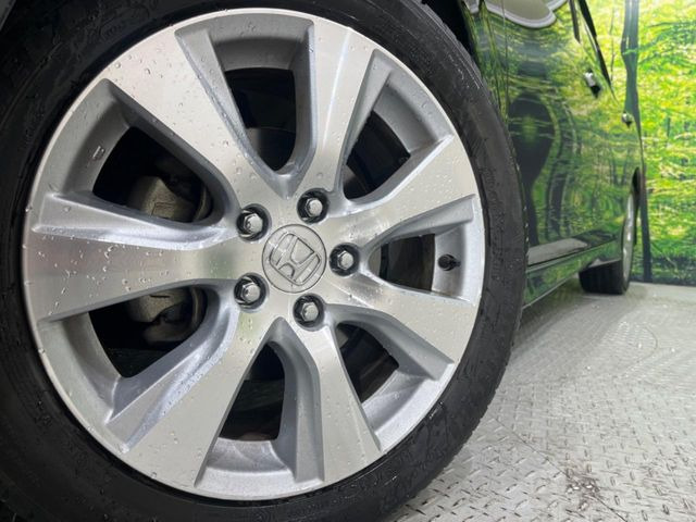 �y�����A���~�z�C�[���z�O�ςɃ}�b�`���������A���~�z�C�[���𑕒����Ă���܂��B�e��ЊO�A���~�z�C�[����A�X�^�b�h���X�^�C�����戵�����Ă���܂��B���񂲑��k����������