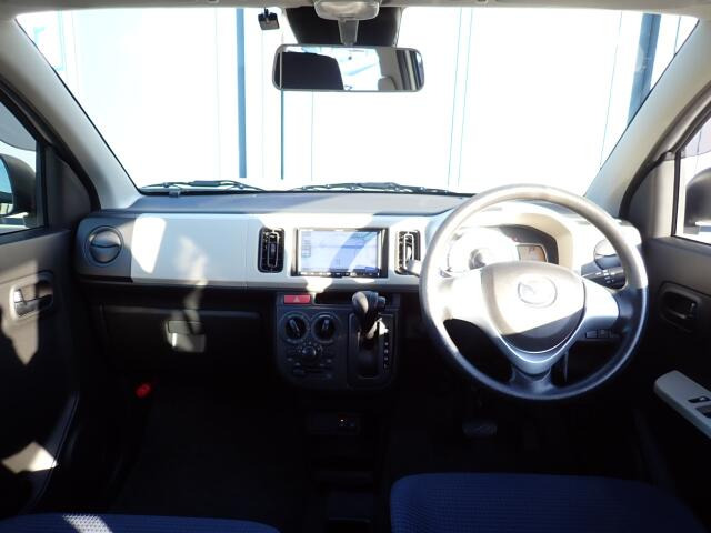 �C���p�l�摜�ɂȂ�܂��B�ԓ��͐��Ǝ҂ɂĎ����N���[�j���O�{�H�ς݂Ȃ̂ŁA��ϐ����ł��B