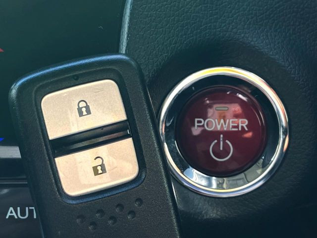 ���y�X�}�[�g�L�[&�X�^�[�g�V�X�e���z�g�т����X�}�[�g�L�[�����o�����ƂȂ��A�h�A�̎{���E�������\�ŁA�����v�b�V���ŃG���W�����X�^�[�g!!