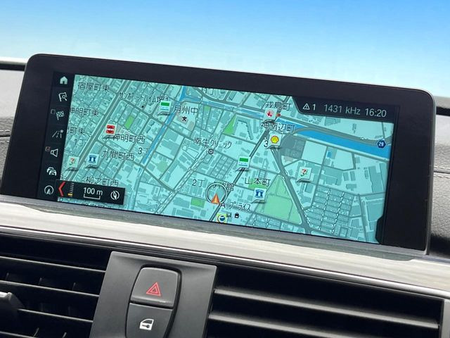 �������i�r:��̊��̂���i�r�́A����������ԓ������o���Ă���܂��B�I�[�f�B�I�@�\���[�����Ă���܂��̂ŁA�^�]�����y���߂܂���