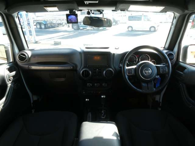 �i�����ꂽ�C���p�l����́A�X�^�C���b�V�������쐫�⎋�F���ɂ��D��A�O���̂��Ȃ��f�U�C���ɂȂ��Ă���܂�!