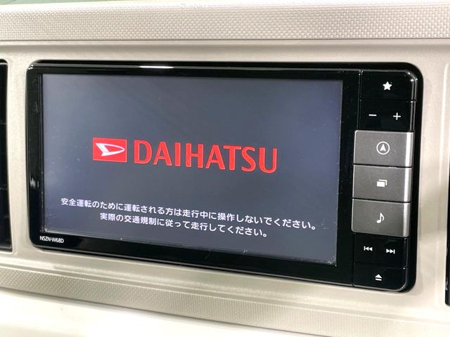 �y�����i�r�z�l�C�̏����i�r�𑕔����Ă���܂��B�i�r�̎g���₷���͂������A�I�[�f�B�I�@�\���[��!�L�����v�◷�s�͂������A�ʋ΂┃�����ȂǕ��i�̃h���C�u���y�����Ȃ�͂���