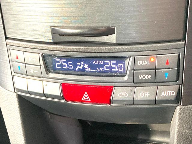 �y���E�Ɨ��^�t���I�[�g�G�A�R���z�^�]�ȂƏ���Ȃł��ꂼ�ꂨ�D�݂̉��x�ɐݒ�\�B����҂ɂ��z�������A���K�ȋ󒲂����͂��v���܂��B