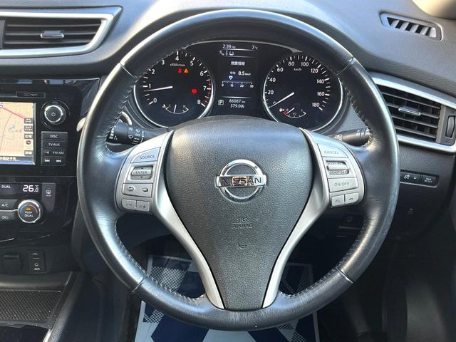 �y�����v�����X�e�A�����O�z�㎿�Ȋv���g�p���邱�ƂŁA��ɂ����������݂ƂĂ��^�]���₷���n���h���ł���