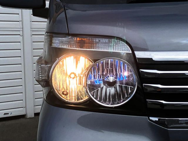 ���w�b�h���C�g��e�[�������v&�A���~�z�C�[�����̊e��R�[�e�B���O���I�X�X�����Ă���܂��B�{�H��̃����e�i���X�͐��􂢂�����OK��