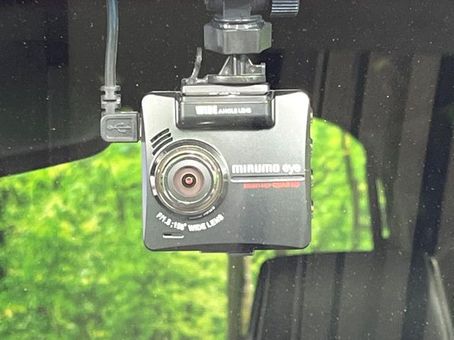 �y�h���C�u���R�[�_�[�z�h���C�u���R�[�_�[����!���s���͂������A������^�]�⎖�̂ɑ��������ہA�f���ŋL�^���A����̃��X�N�ɔ����܂��B���L�^�pSD�J�[�h�͂��q�l�����g�ł��������������K�v������܂��B