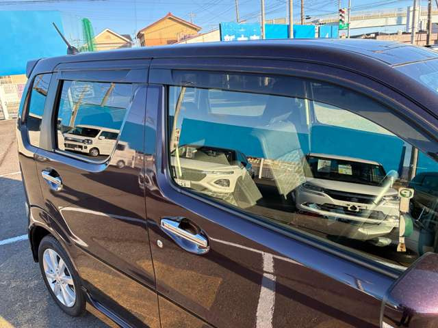 ���ЍH�ꊮ���ł��̂ŎԌ��A�_���A�C���A���Ȃǂ��ׂĂ��C�����������B�^�C���A�I�[�f�B�I�Ȃǂ̔̔��������Ē����Ă���܂��B����A�����k���������B