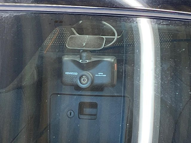 �y�h���C�u���R�[�_�[�z���S�E���S�ȃJ�[���C�t�ɕK�{�̃h���C�u���R�[�_�[�𑕔�!���s���͂������A������^�]�⎖�̂ɑ��������ۂ̏󋵂��f���ŋL�^���A����̃��X�N�ɔ����܂��B