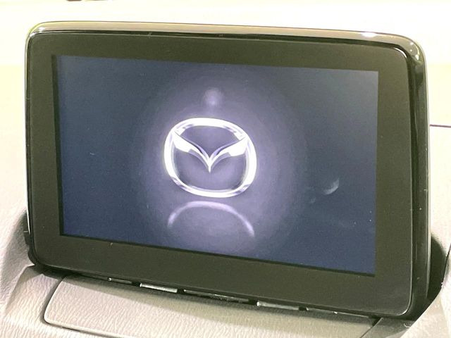 �y���[�J�[�����i�r�z�C���e���A�ɗn�����ރX�^�C���b�V���ȁu��p�݌v�v���[�J�[�i�r�𑕔��􎋔F���⑀�쐫�ȂǊ�{���\�ɂ��D��A���㎿�ȃJ�[���C�t�����y���݂��������܂��B