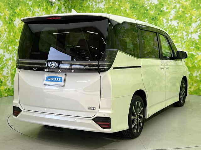 ヴォクシー1.8 ハイブリッド S-Z