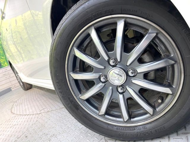 �y����14�C���`�A���~�z�C�[���z�O�ςɃ}�b�`���������A���~�z�C�[���𑕒����Ă���܂��B�e��ЊO�A���~�z�C�[����A�X�^�b�h���X�^�C�����戵�����Ă���܂��B���񂲑��k����������