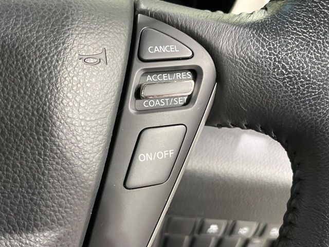 �y�N���[�Y�R���g���[���z�������H�����N���N���s�B�A�N�Z���𗣂��Ă���葬�x�ő��s���ł��A�������^�]���̕��S���y��!�����E�������ȒP�ȃX�C�b�`����Œ����ł��܂��B