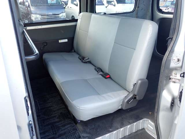 .埼玉県内で3店舗展開 本店 ミニバン〜MT車 セダン等 在庫50台 川越店 4WD・SUV専門店 在庫50台 グループ在庫150台以上