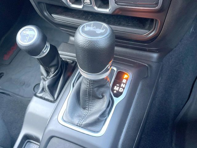 ��MT���[�h�t��AT:�ʏ�͎����ł����Ȃ���ϑ�(�M�A�`�F���W)���h���C�o�[�̑���ɂ���ĈӐ}�I�ɕς�����V�X�e���ł��B����w���i�̃h���C�u�����y���݂��������܂�!