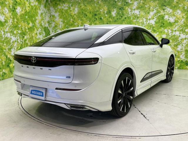 クラウンクロスオーバー2.4 RS E-Four advanced 4WD