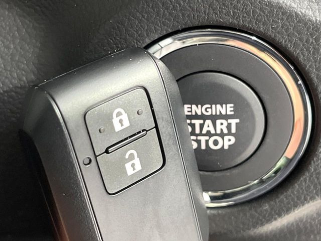 �y�L�[���X�X�^�[�g�V�X�e���z�J�o����|�P�b�g�ɓ��ꂽ�܂܂ł��h�A�̎{���E�������\�ȃX�}�[�g�L�[�𑕔��B�G���W���̃I���E�I�t�����J�M�����o���K�v����������Ƃ��Ă��֗��ł���