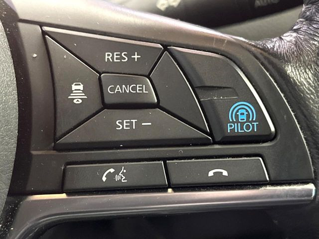 �y�v���p�C���b�g�z�������H�ł̒��������s���y��!!�a�؎��Ə��񑖍s�̃V�[���ŁA�A�N�Z���E�u���[�L�E�X�e�A�����O�������Ő��䂵�A�������^�]�̕��S���y�����Ă���܂���