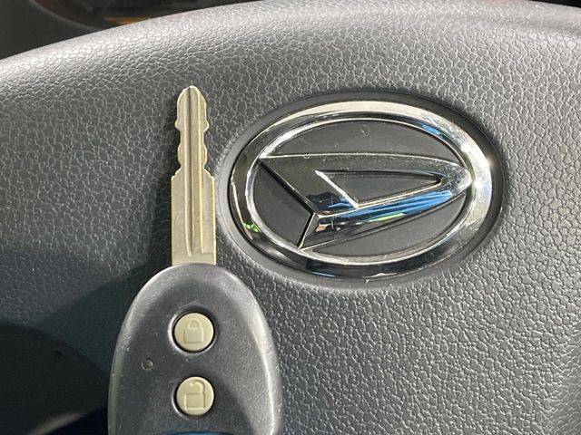 �y�L�[���X�z�������ꂽ�ꏊ����ł��{�^����Ńh�A�̊J���E�{�����ł���̂łƂ��Ă��֗�!�h�A�̌�������ɏ������邱�Ƃ�����܂����