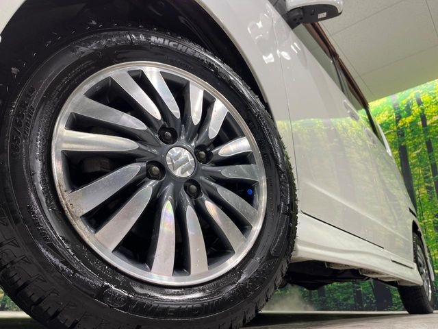 �y����14�C���`�A���~�z�C�[���z�O�ςɃ}�b�`���������A���~�z�C�[���𑕒����Ă���܂��B�e��ЊO�A���~�z�C�[����A�X�^�b�h���X�^�C�����戵�����Ă���܂��B���񂲑��k����������