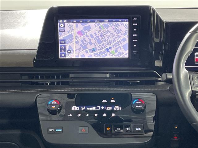 セレナ1.4 e-POWER ハイウェイスターV