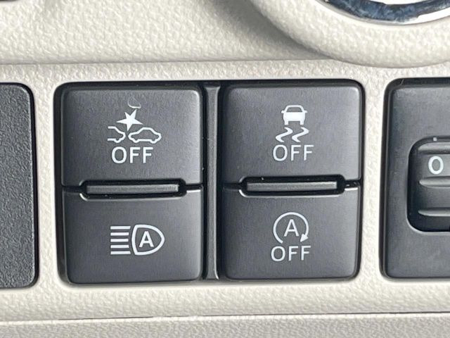 【オートハイビーム】夜間の安全走行に役立つ便利な機能!先行車や対向車を検知し、ハイビームとロービームを切り替えてくれます♪