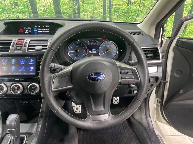 �y�����v�����X�e�A�����O�z�㎿�Ȋv���g�p���邱�ƂŁA��ɂ����������݂ƂĂ��^�]���₷���n���h���ł���