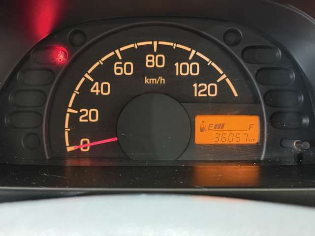 Facebook�A�C���X�^�O�����A�u���O�X�V���ł�!�݌Ɏ��q�̏Љ�₨���ȃL�����y�[�����A�X�^�b�t�̎G�k�Ȃǉ��ł��A�b�v���Ă��܂�������`�F�b�N���Ă��Ă݂Ă�������!