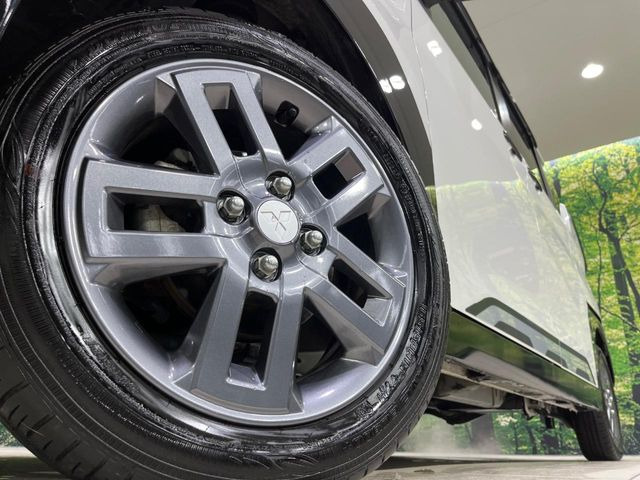 �y����15�C���`�A���~�z�C�[���z�O�ςɃ}�b�`���������A���~�z�C�[���𑕒����Ă���܂��B�e��ЊO�A���~�z�C�[����A�X�^�b�h���X�^�C�����戵�����Ă���܂��B���񂲑��k����������