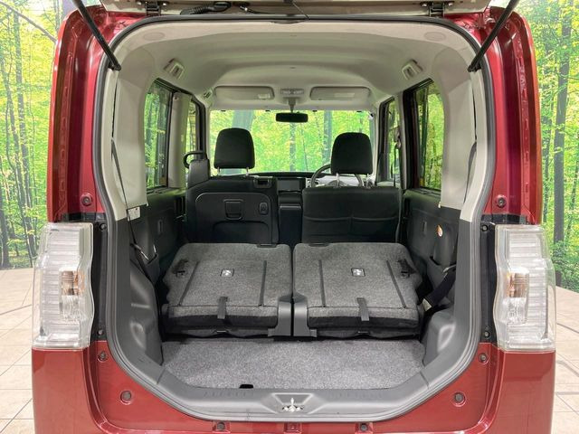 ���i�̂���������ʋ΁A���}���ɏ\���ȉ׎��X�y�[�X���m�ۂ��Ă���܂��B�Z�J���h�V�[�g��|���ƁA�傫�ȉו��̐ύڂ��\�ł���