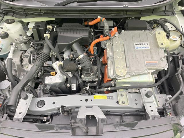 親切・丁寧な専門メカニックスタッフが応対!・車検・点検整備・事故等の修理などアフターサービスも安心。お車のカスタマイズもネクステージのサービススタッフまでご相談ください!