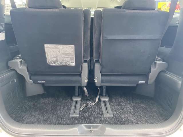 �݌Ɏԗ��Ɋւ��Ă͂��q�l�ɂ��ǂ����̂����񋟂���ׂɕi���ɍS���Ďd������s���Ă���܂��B�e���Ԃ̏�Ԃ͂��ꂼ��ł��̂ł����k���ɓ��X�X�^�b�t�������������Ē����܂��̂ł����S���������܂��B