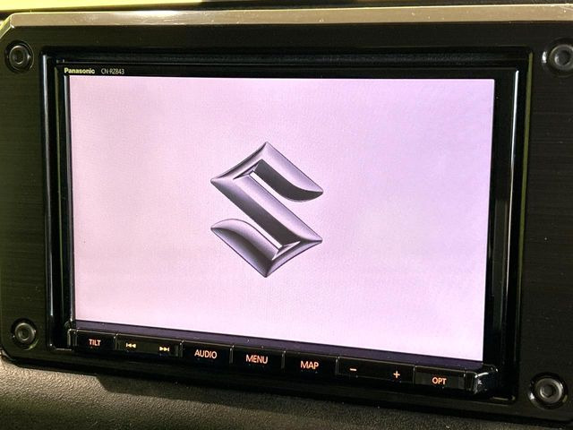 �y����8�^�i�r�z�l�C�̏����i�r�𑕔����Ă���܂��B�i�r�̎g���₷���͂������A�I�[�f�B�I�@�\���[��!�L�����v�◷�s�͂������A�ʋ΂┃�����ȂǕ��i�̃h���C�u���y�����Ȃ�͂���