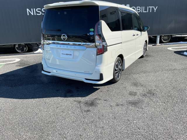 セレナ2.0 ハイウェイスターV