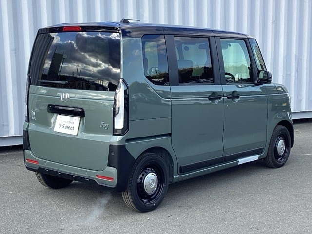 N-BOXジョイ 2トーン