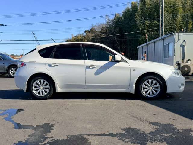 ���X�݌ɂ͊O���A�����N���[�j���O��ɓW�����A�����Ď��̏C�����̗L���A���[�^�[��������̗L������O�ҋ@�ւɂ�錟����S����{���Ă���܂��B�Ԍ��A�����A����h�������ЂőΉ��ł��܂��̂ł����S���������B