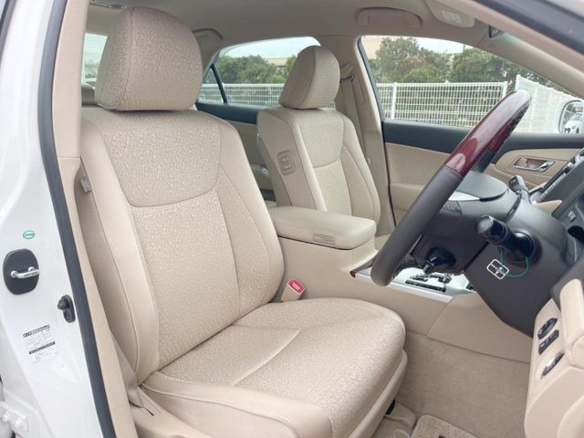 �^�]�Ȃ܂��ɂ͏\���ȃX�y�[�X������A�啿�ȕ��ł��������^�]���Ă�����������ł��B