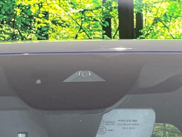 �y�X�}�[�g�u���[�L�T�|�[�g�z���s���ɑO���̎ԗ�����F�����A�Փ˂������Ȏ��͌x��ƃu���[�L�ŏՓˉ���Ɣ�Q�y�����A�V�X�g�B�����S�Ƀh���C�u�����y���݂��������܂��B