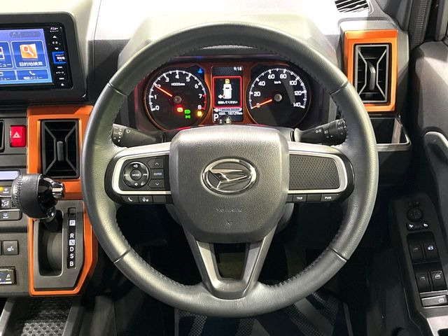 【ステアリングスイッチ】運転中、前方から目線をそらすことなく、オーディオ等の操作が可能な便利機能!安心&快適なドライブを演出してくれます♪