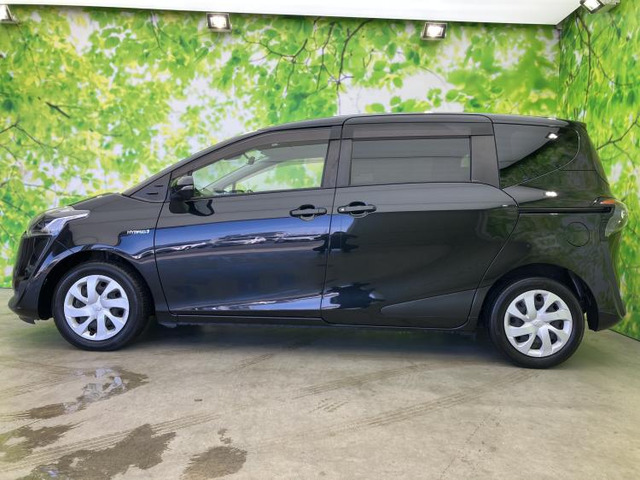 シエンタハイブリッド 1.5 G クエロ